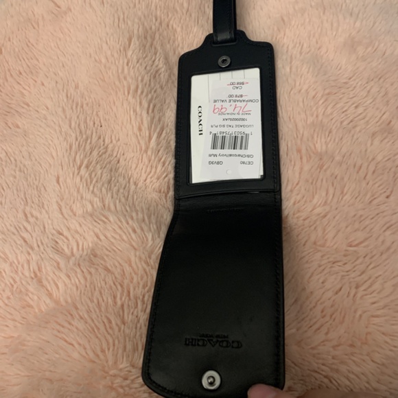 New With Tag  coach, leather luggage, tag bear print - Picture 2 of 3